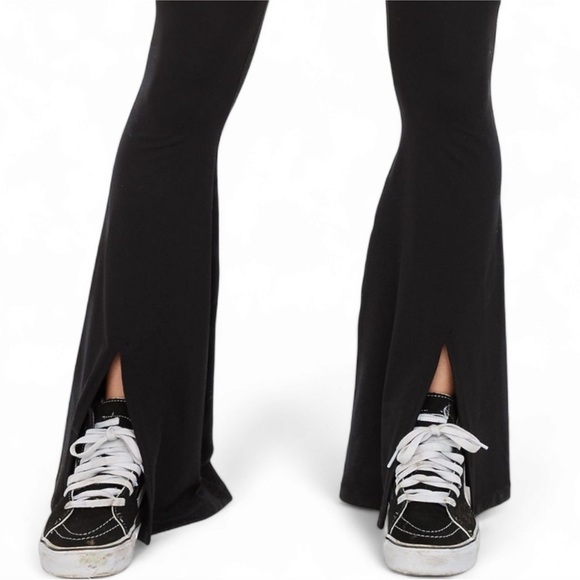 Aerie | Offline Real Me Xtra Flare Hi-Rise Split Flare Leggings Medium M Black - Picture 2 of 5
